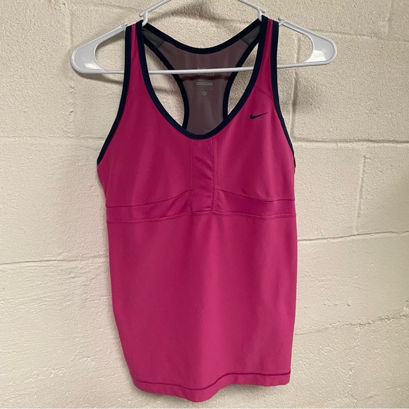 Nike Dri-Fit Women’s Workout Tank Top - Picture 1 of 7